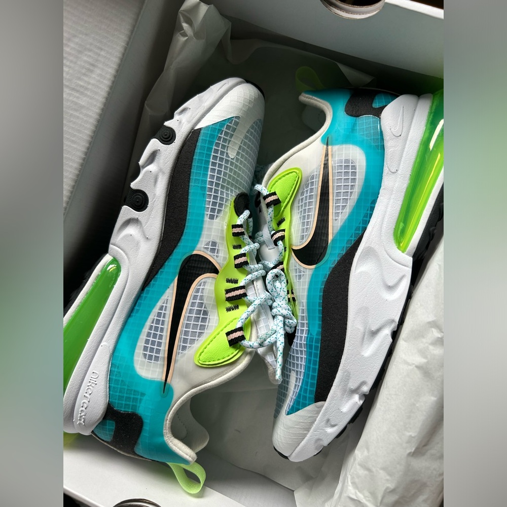 Nike Air Max 270 React SE
